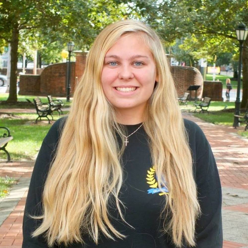 Meet your Posher, Alexis
